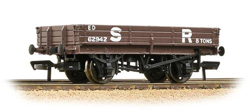 B37-935