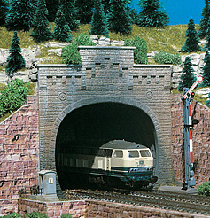 VO47813