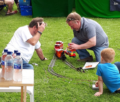 G Scale Show
