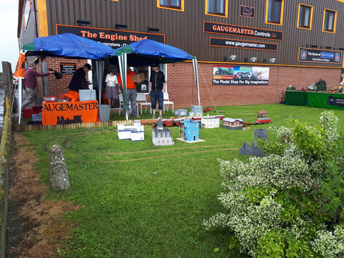 G Scale Show