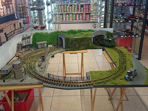 G Scale Show