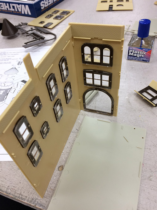 Walthers Buildings