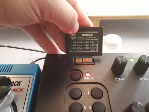 Installing the Cartridge